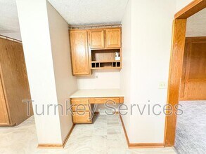 15718 Lafayette Ave in Omaha, NE - Building Photo - Building Photo