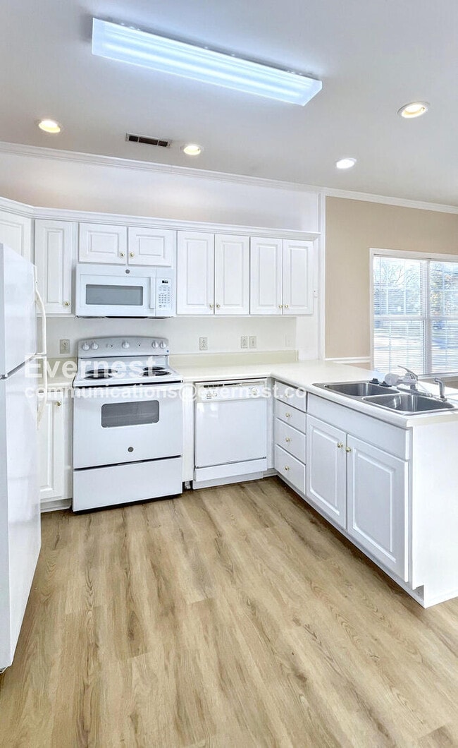 101 W Bush St in Chattanooga, TN - Foto de edificio - Building Photo