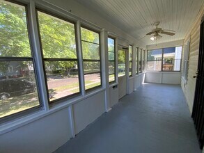 1208 Grant St in Danville, IL - Building Photo - Building Photo