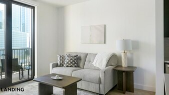 1007 S Mint St, Unit 805 in Charlotte, NC - Building Photo