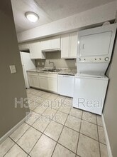 103 Woodhenge Dr in Collinsville, IL - Building Photo - Building Photo