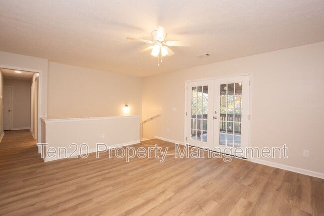 6823 Live Oaks Dr in Columbus, GA - Building Photo - Building Photo