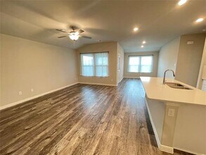 3407 Flatiron Dr in Royse City, TX - Building Photo - Building Photo