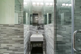 W 103RD ST., Unit 4FE in New York, NY - Building Photo - Building Photo