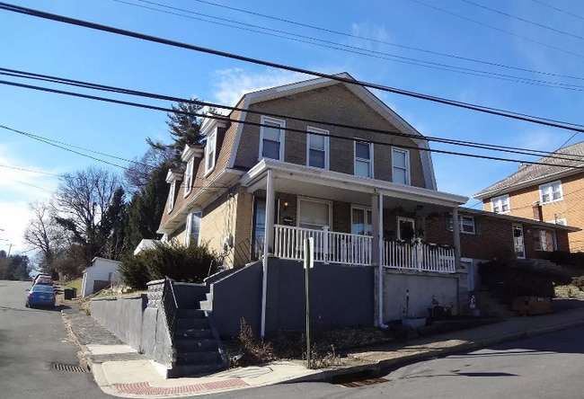property at 900 Ridge St