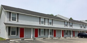 321 Trammell St, Unit 4 in Atmore, AL - Building Photo