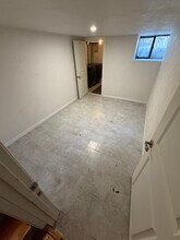 31 Middle St, Unit A in Newton, MA - Building Photo - Building Photo