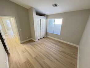 7837 Quill Gordon Ave in Las Vegas, NV - Building Photo - Building Photo