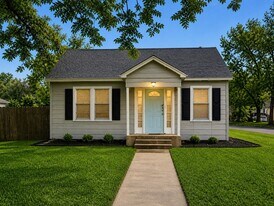 621 N Speed St in Wharton, TX - Building Photo