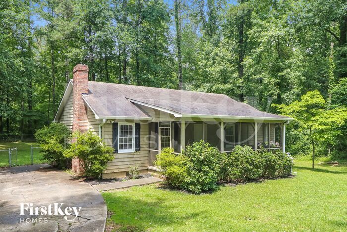 3692 Cambridge Dr SW in Marietta, GA - Building Photo