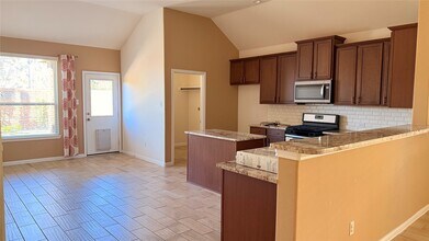 6723 Barrington Crk Trce in Katy, TX - Foto de edificio - Building Photo