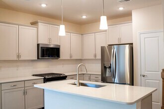 400 White Oak Ridge Dr in Garner, NC - Building Photo - Building Photo