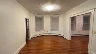 19 University Rd in Brookline, MA - Building Photo