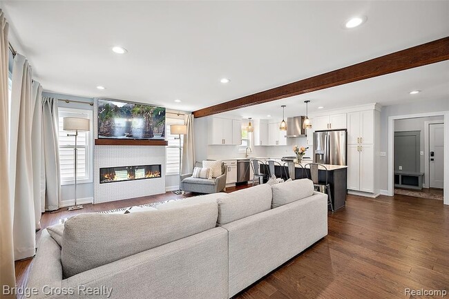 1410 Mclean Ave in Royal Oak, MI - Building Photo - Building Photo