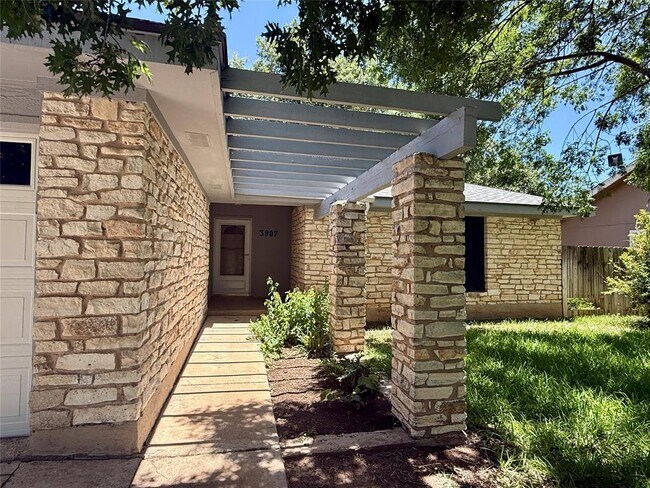 property at 3907 Rolling Hill