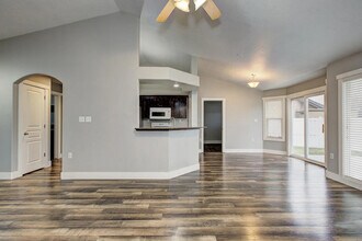 2870 N High Desert Wy in Meridian, ID - Building Photo - Building Photo
