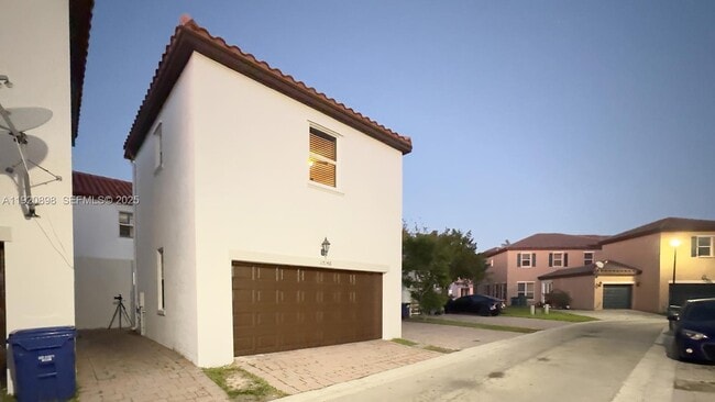 property at 17146 SW 93rd St