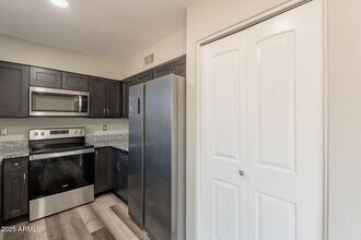 4906 E Evergreen St in Mesa, AZ - Building Photo - Building Photo