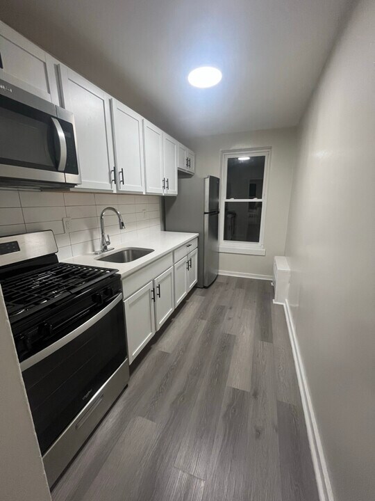 676 Park Ave in East Orange, NJ - Building Photo