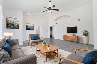 223 Rutland Pl in El Paso, TX - Foto de edificio - Building Photo