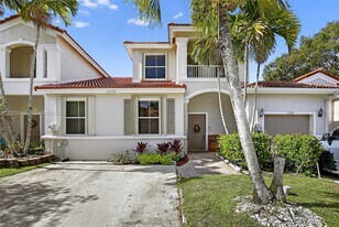 13174 NW 9th Ct in Pembroke Pines, FL - Building Photo