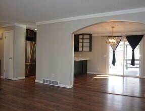 6301 Sternwood Dr in Taylorsville, UT - Building Photo - Building Photo