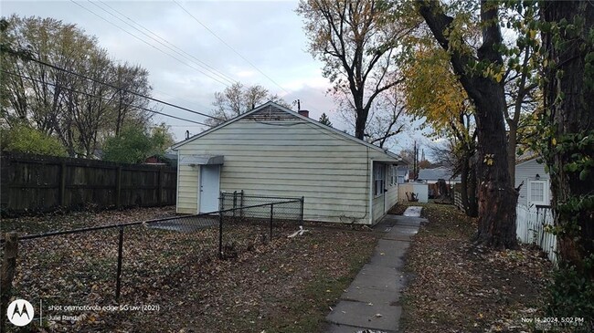 1617 Tremont Ave in Dayton, OH - Foto de edificio - Building Photo