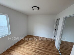 858 W 47th St in Los Angeles, CA - Building Photo - Building Photo