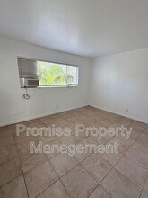 303-307 S Myers St in Oceanside, CA - Building Photo - Building Photo