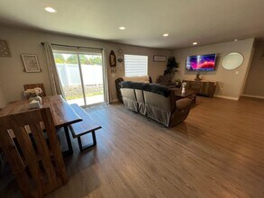 1133 S New Oak Ln in East Wenatchee, WA - Building Photo - Building Photo