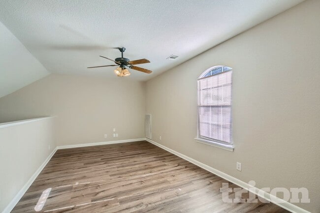 12430 Canyon Ct in San Antonio, TX - Building Photo - Building Photo