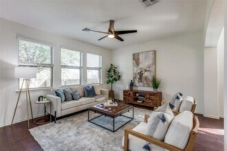 9709 Alex Ln in Austin, TX - Building Photo - Building Photo