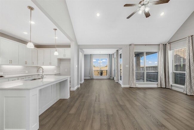 3813 Brinkley Dr in Celina, TX - Foto de edificio - Building Photo