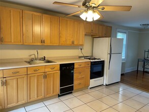 36 Harding Ave in Roslyn Heights, NY - Building Photo - Building Photo