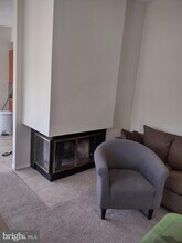 11037 Villaridge Ct-Unit -B in Reston, VA - Foto de edificio - Building Photo