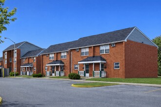 New Bridge in Indianapolis, IN - Foto de edificio - Building Photo
