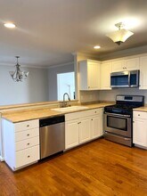 336 Oak Leaf Cir in Hoover, AL - Foto de edificio - Building Photo