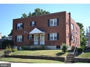 9 East Park Road, Unit B in Havertown, PA - Building Photo - Building Photo