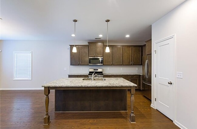1771 Stone Hedge Dr in Atlanta, GA - Building Photo - Building Photo
