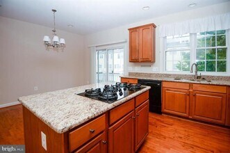13642 Lavender Mist Ln in Centreville, VA - Building Photo - Building Photo
