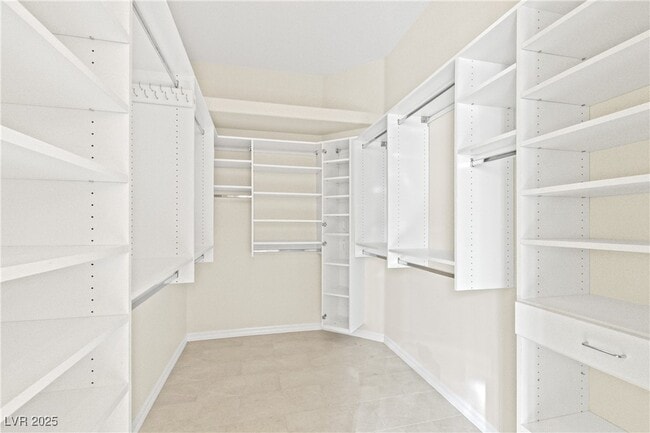 property at 10548 Findlay Ave