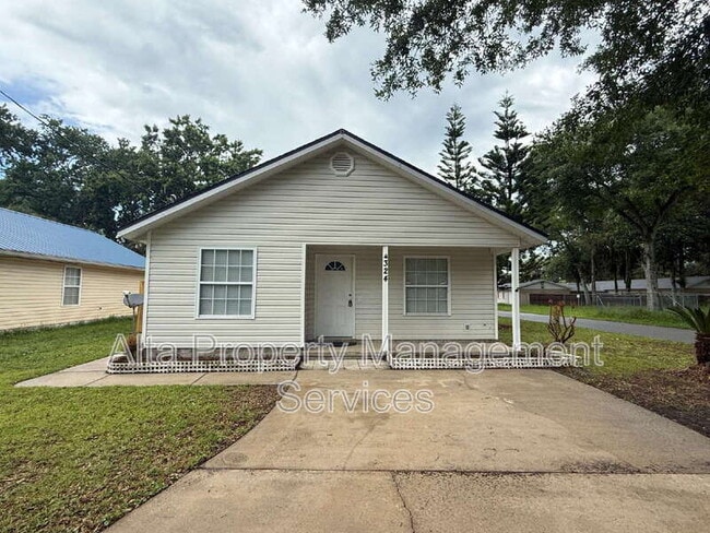 324 Lena St in St. Augustine, FL - Building Photo - Building Photo