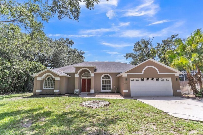 property at 4428 White Oak Cir