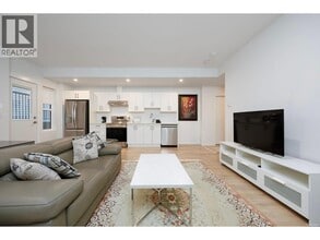 1462 Mitchell St in Coquitlam, BC - Building Photo - Building Photo