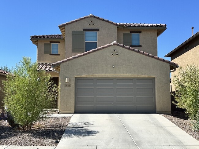 7022 E Calle Arco Iris