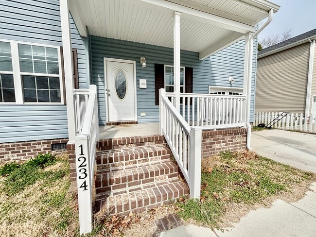1234 Summit Ave in Portsmouth, VA - Building Photo - Building Photo
