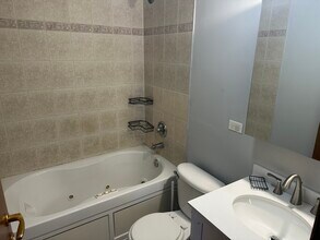 6419 N Greenview Ave in Chicago, IL - Building Photo - Building Photo