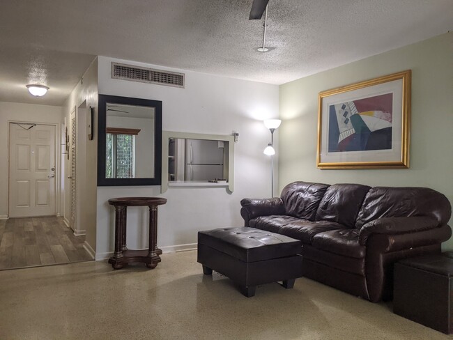 322 N Federal Hwy, Unit 129 in Deerfield Beach, FL - Building Photo - Building Photo