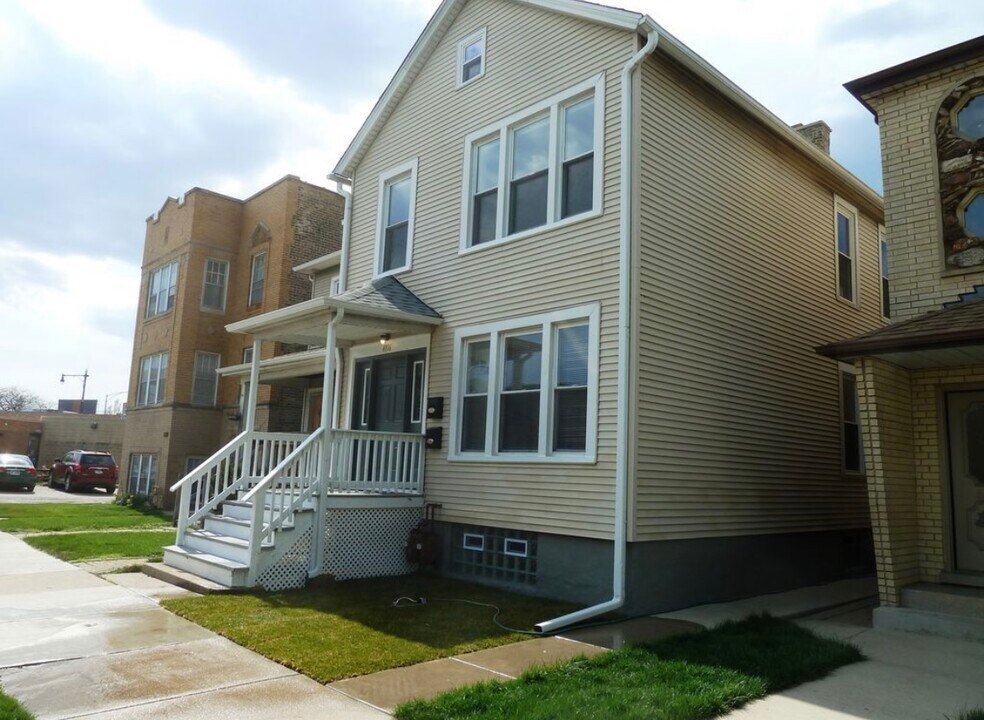 4816 N Kilpatrick Ave, Unit 1 in Chicago, IL - Building Photo