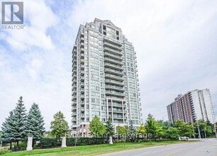 1359 Rathburn Rd E in Mississauga, ON - Building Photo - Building Photo